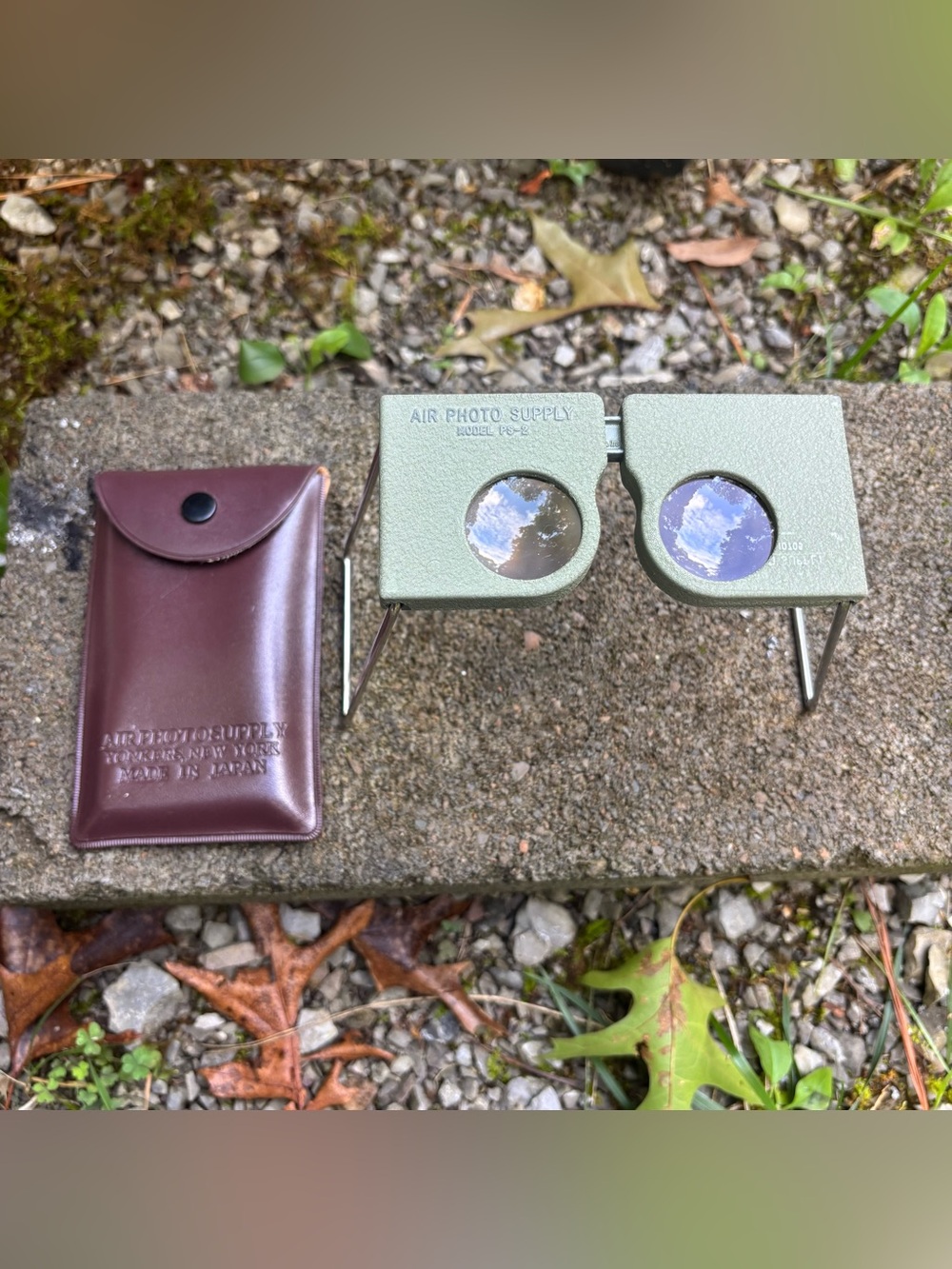 Vintage Air Photo Supply Model PS-2 Pocket Stereoscope with Maroon Case